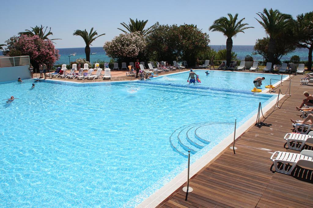 Th Costa Rei - Free Beach Resort 외부 사진